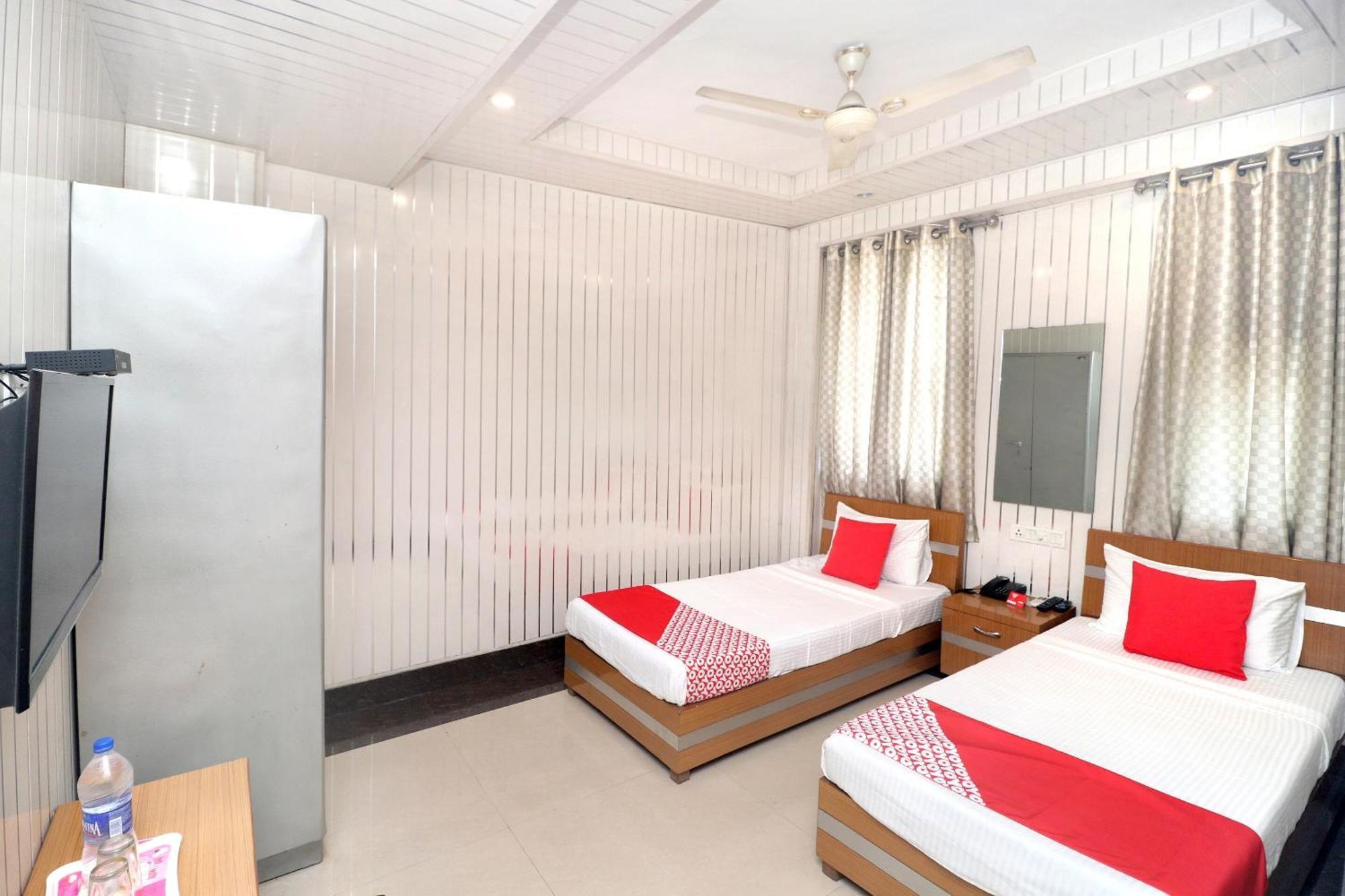 Hotel O Le Bon Ton Ludhiana Dış mekan fotoğraf